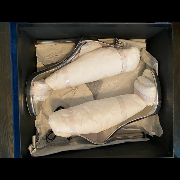 Women’s Clear strapping heel - Picture 2 of 16